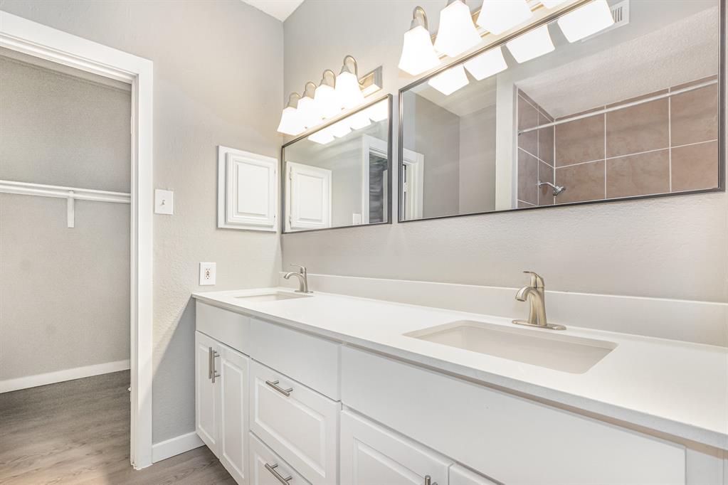 Meadows Condo - Residential