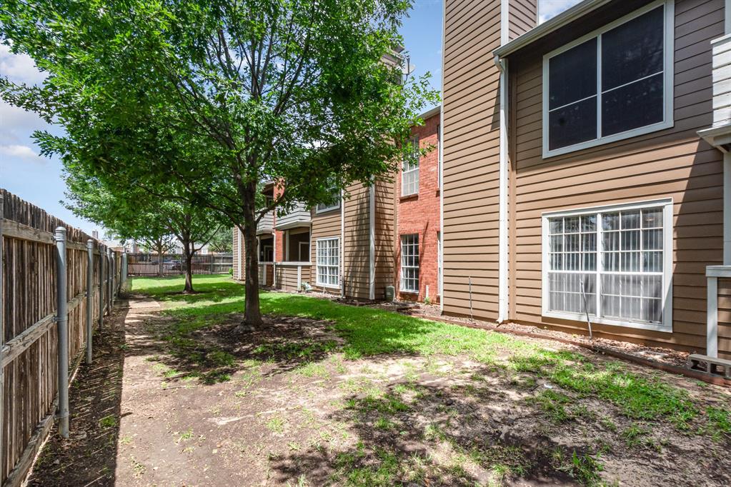 Meadows Condo - Residential