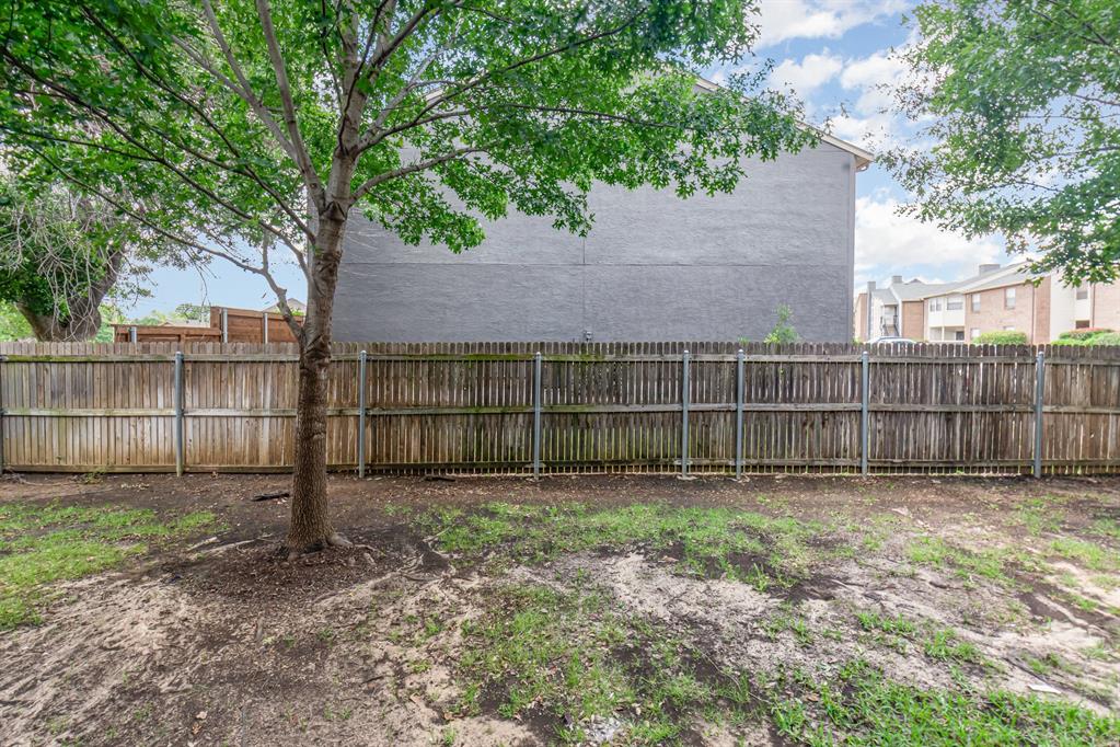 Meadows Condo - Residential