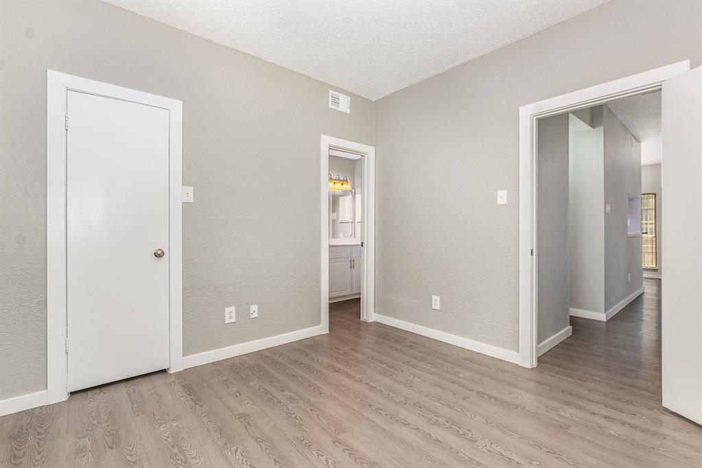 Meadows Condo - Residential