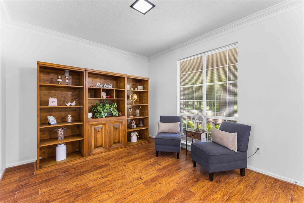 105 Lost Oaks Drive