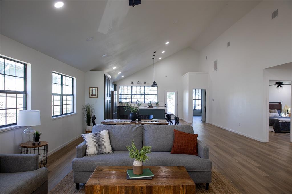 T Harmon Suv Abs #1931 - Residential