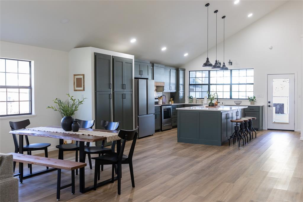 T Harmon Suv Abs #1931 - Residential