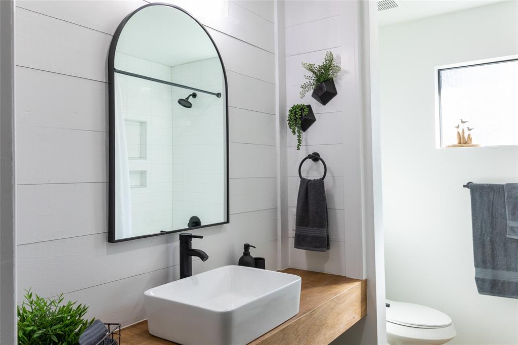 T Harmon Suv Abs #1931 - Residential