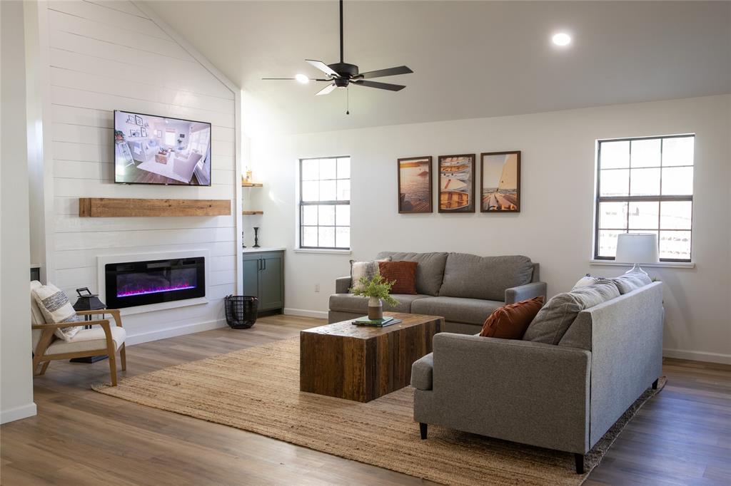 T Harmon Suv Abs #1931 - Residential