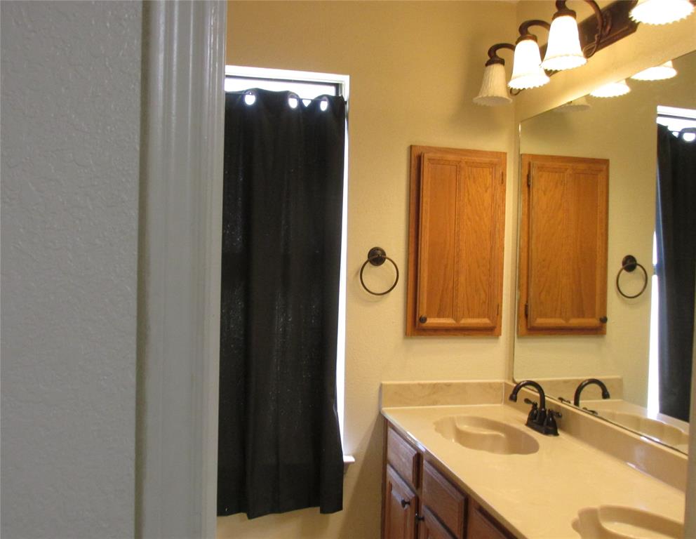 Oak Hollow Grand Prairie - Residential