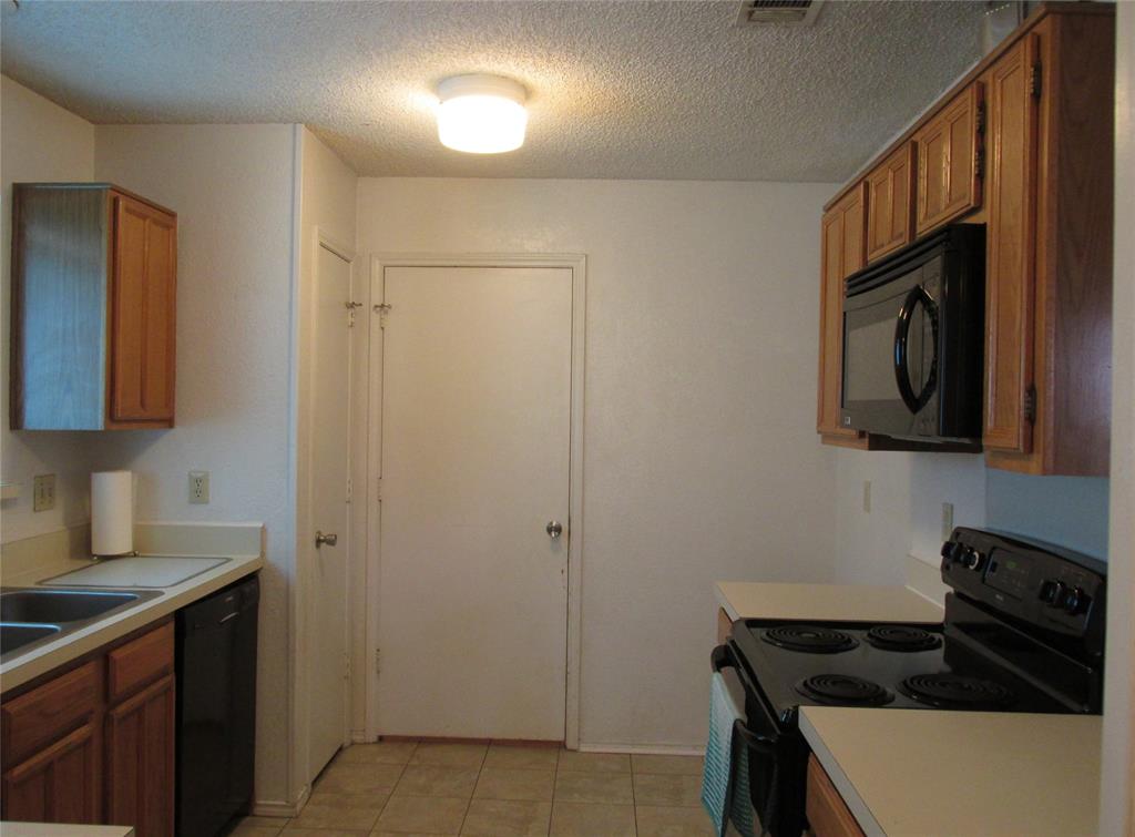 Oak Hollow Grand Prairie - Residential