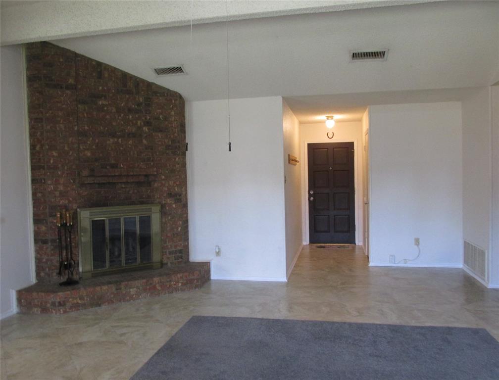 2614 Carrington Lane