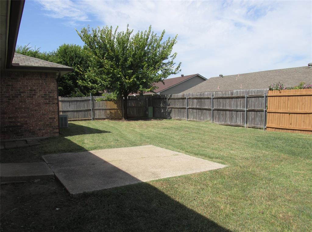 Oak Hollow Grand Prairie - Residential