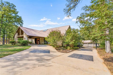 Photo of 2717 Hartlee Court, Denton, TX 76208 (MLS # 21399410)