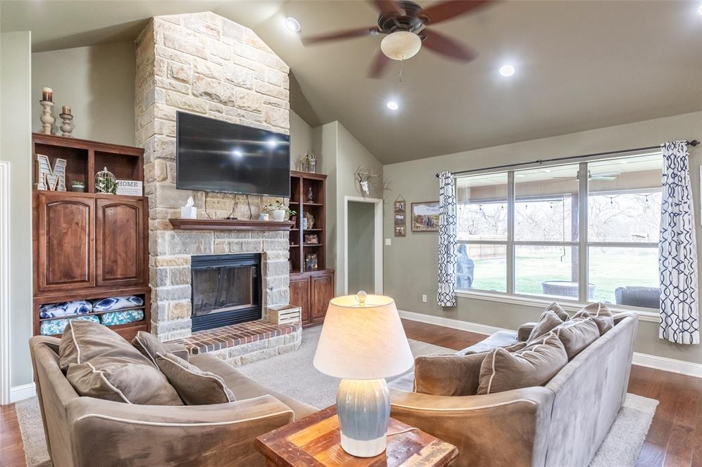 202 Callahan View Avenue