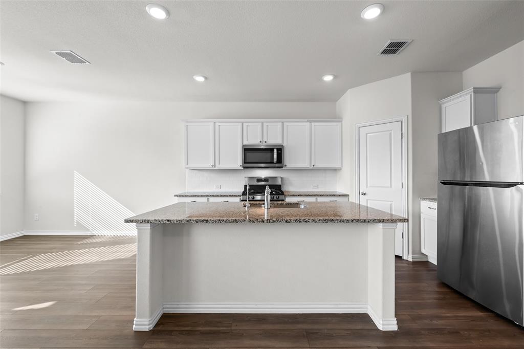 Sutton Field Ph 2 - Residential Lease