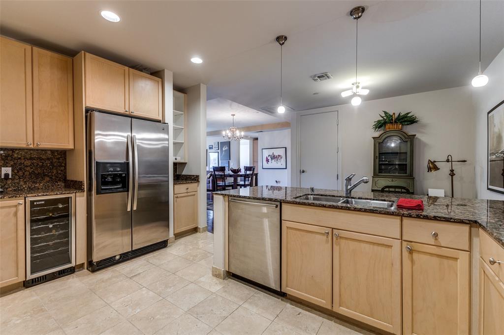 1505 Elm Street Condos - Residential