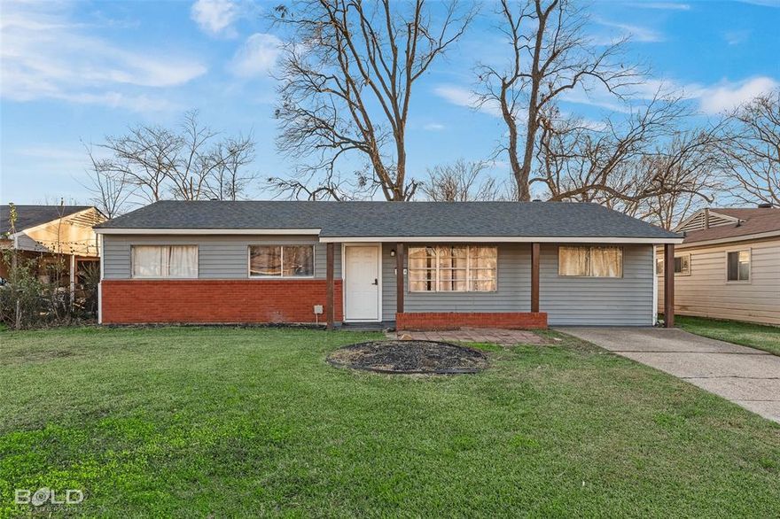 This fully remodeled 4-bedroom, 1-bathroom home in Bossier City boasts a brand new roof, new porch flooring, fresh exterior and interior paint, new flooring inside, and updated fixtures, creating a modern and inviting atmosphere. The open floor plan offers spacious living, and the large laundry room provides ample storage. Step outside to enjoy a generous backyard with a covered patio and a large shed, perfect for extra storage, hobbies, or projects. Conveniently located near shopping, dining, schools, and Barksdale Air Force Base, this home is a must-see! *Seller is a licensed real estate agent.