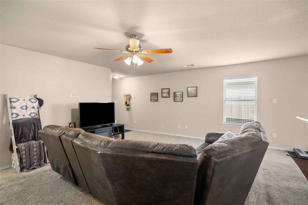 1609 Village Park Trail
