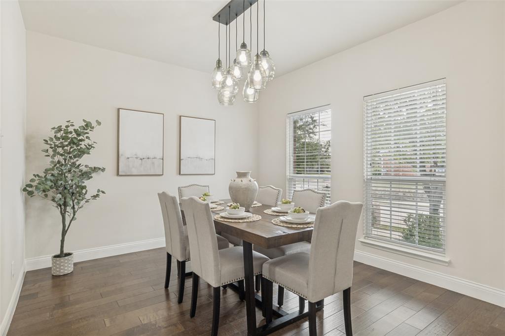 1136 Hidden Lakes Way