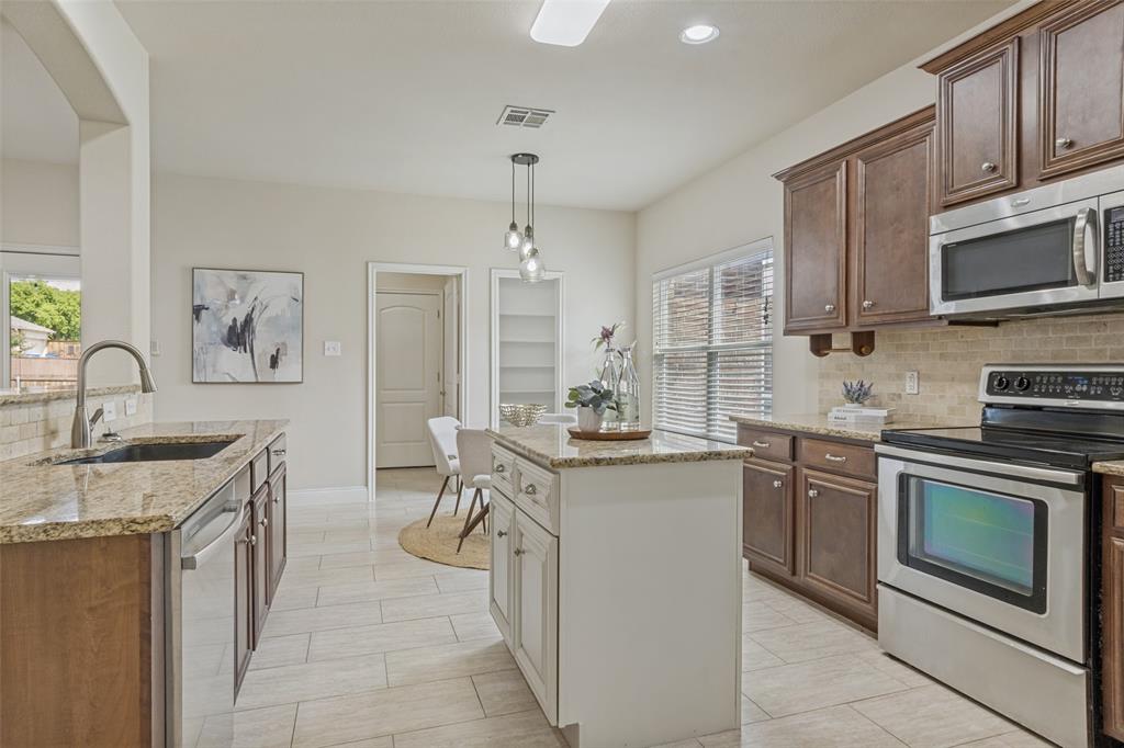 Caruth Lake Ph 6 - Residential