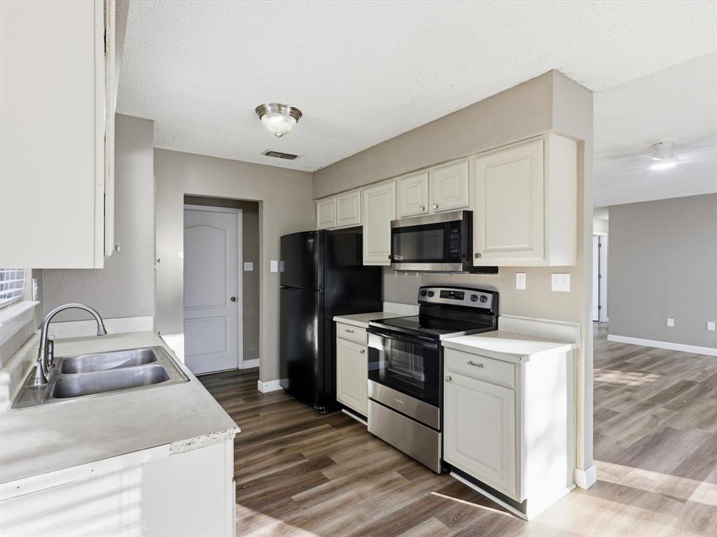 SADDLE HILLS ADDITION - Residential Lease