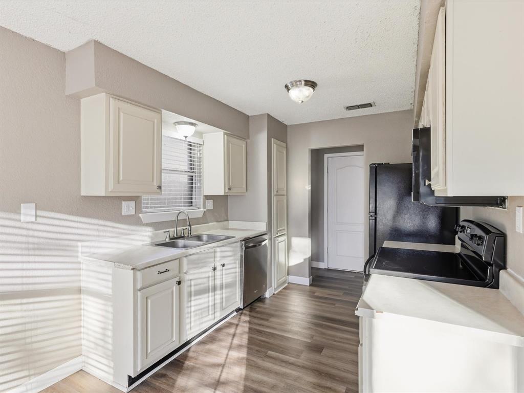 SADDLE HILLS ADDITION - Residential Lease