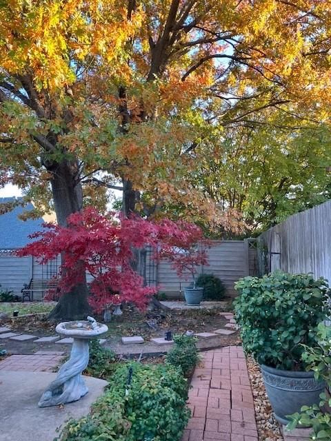 Tiny photo for 2220 Tiffany Glenn Court, Bedford, TX 76021 (MLS # 21097595)