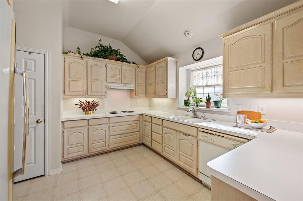 2220 Tiffany Glenn Court