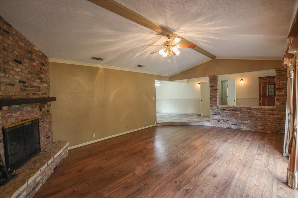 107 Clover Drive