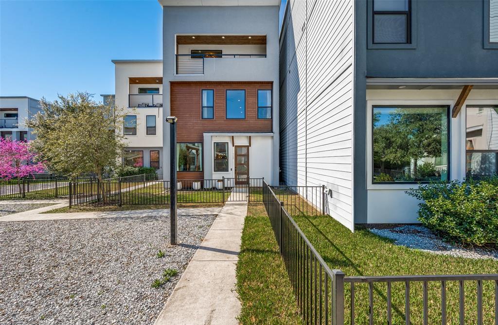 712 Rainwater Road 7