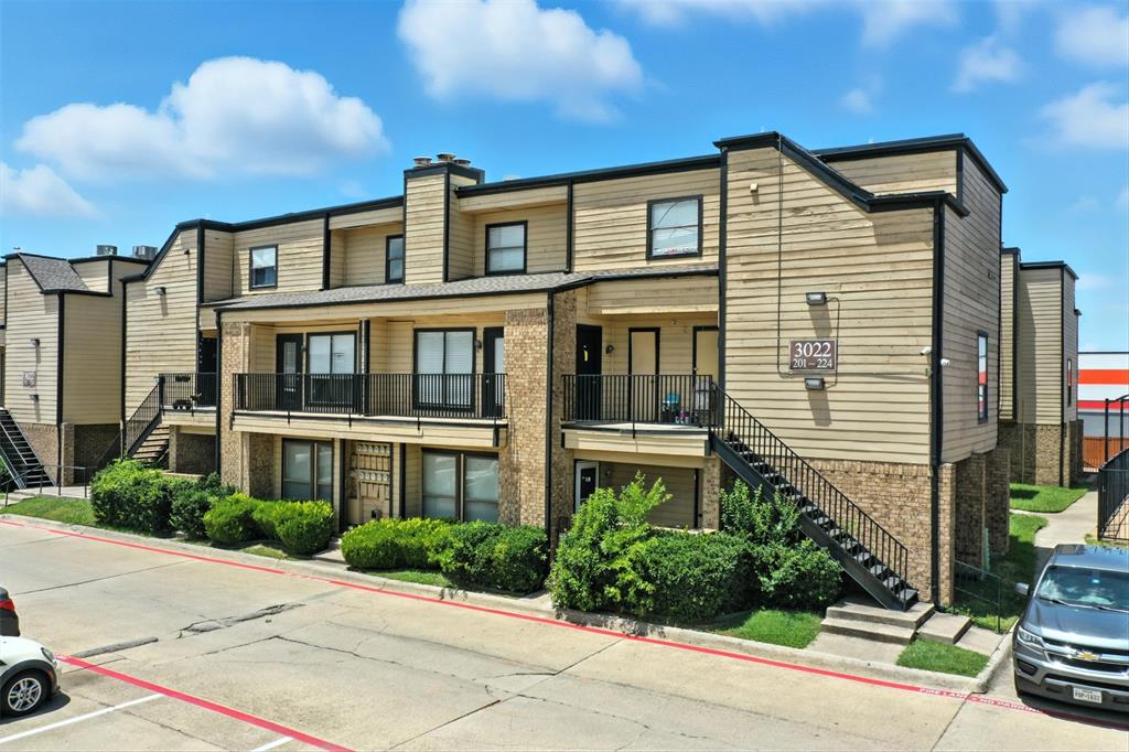 3022 Forest Lane 308