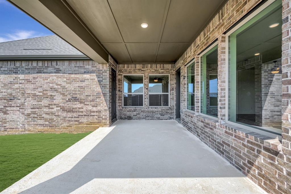 2120 Spotted Fawn Drive