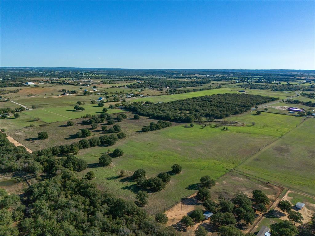 52 acs out of T&P RR - Land