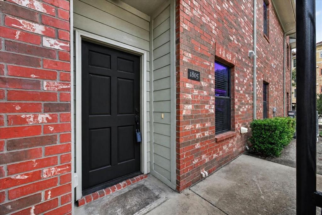1805 Signal Ridge Place 1805