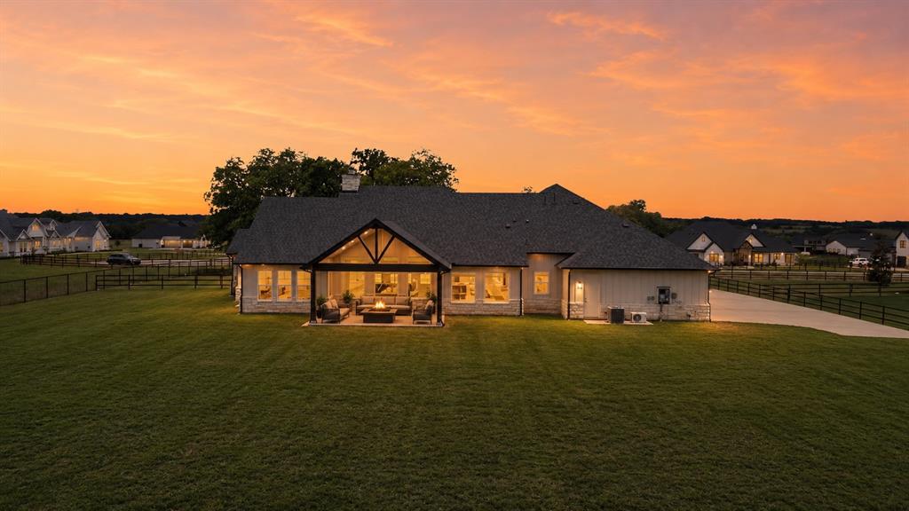 1406 Kara Trail