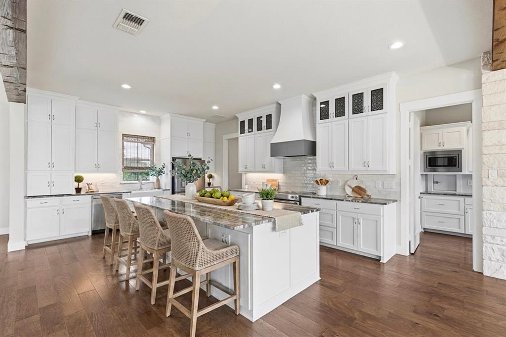 1406 Kara Trail