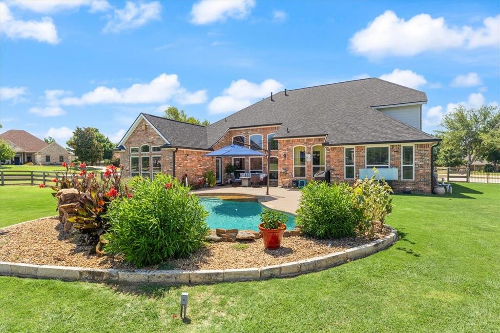 8101 Oak Creek Lane
