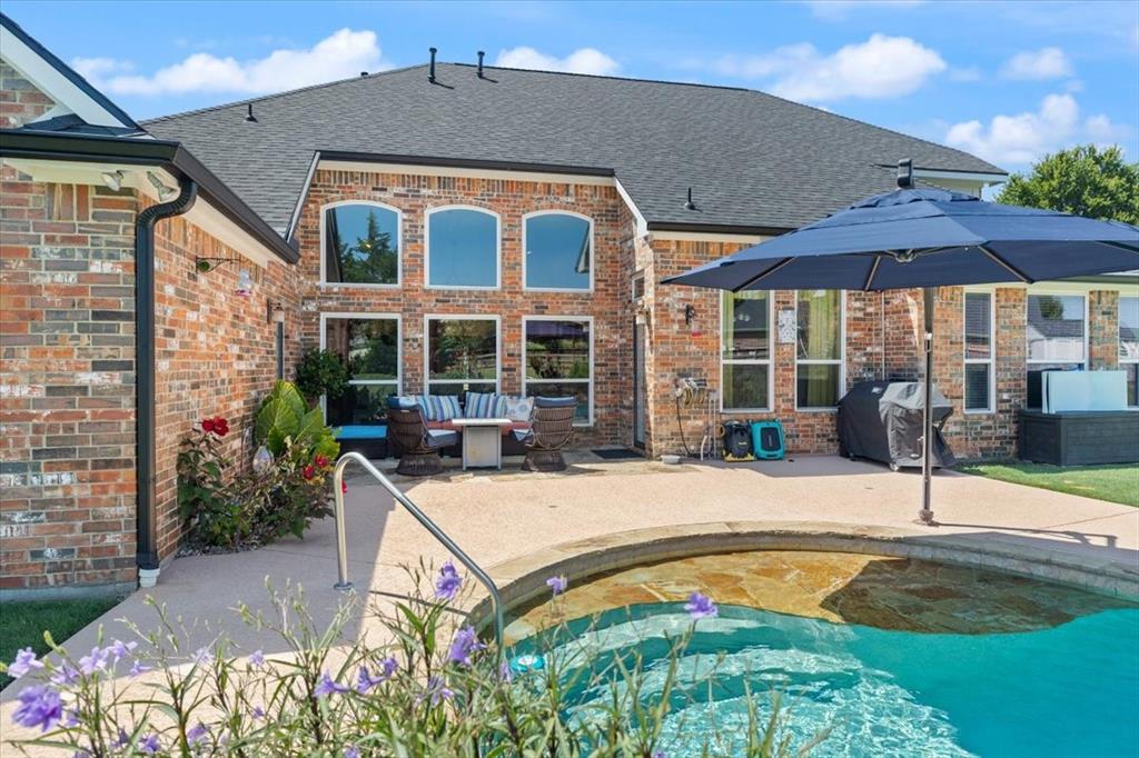 8101 Oak Creek Lane