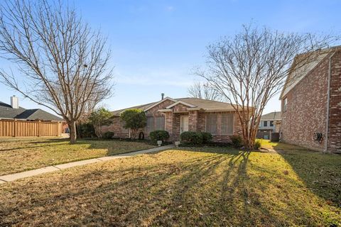 Tiny photo for 158 Hampshire Lane, Rockwall, TX 75032 (MLS # 21194724)