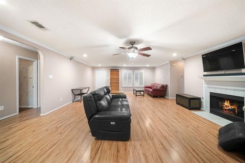 Tiny photo for 158 Hampshire Lane, Rockwall, TX 75032 (MLS # 21194724)