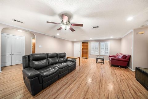 Tiny photo for 158 Hampshire Lane, Rockwall, TX 75032 (MLS # 21194724)