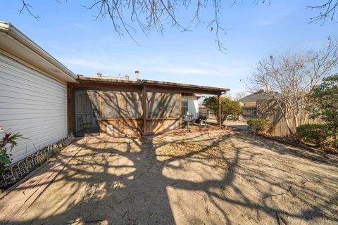Tiny photo for 158 Hampshire Lane, Rockwall, TX 75032 (MLS # 21194724)