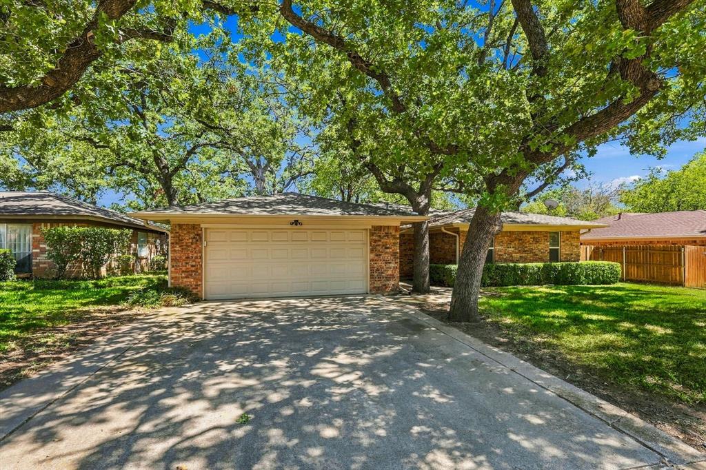 2724 Meadow Green