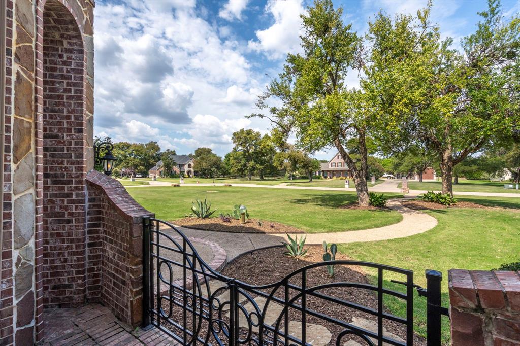 1000 Saddlebrook Drive
