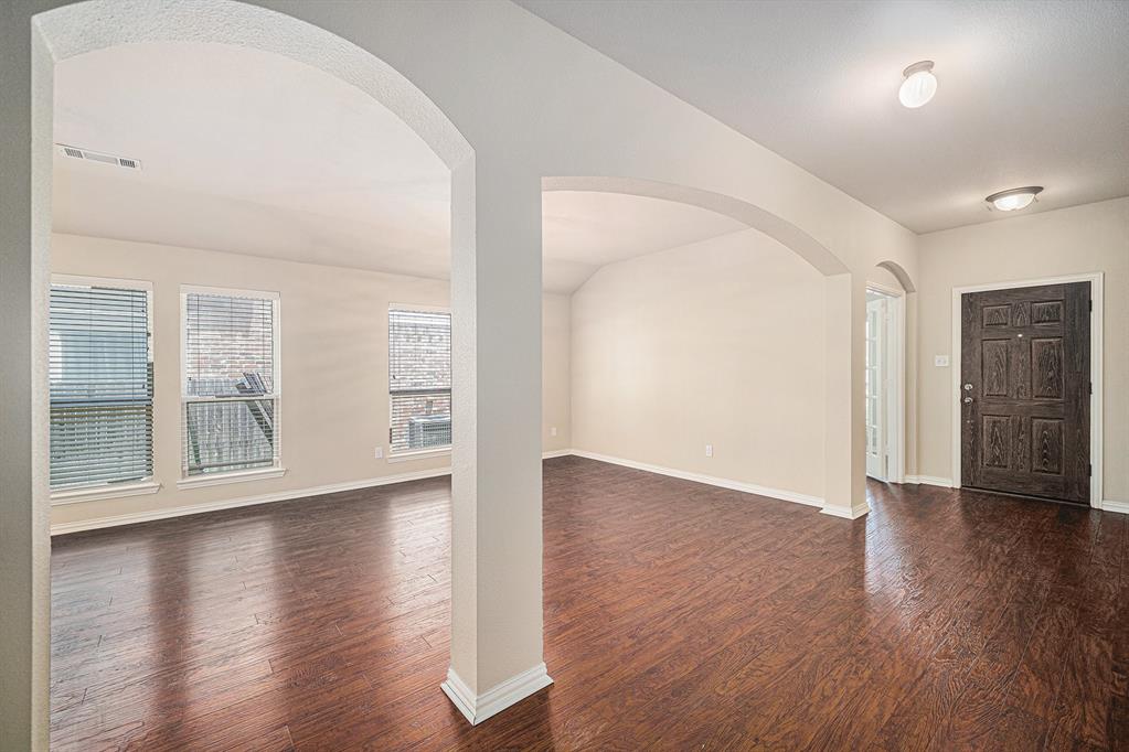 1221 Shalimar Drive