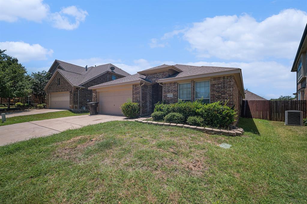 1221 Shalimar Drive