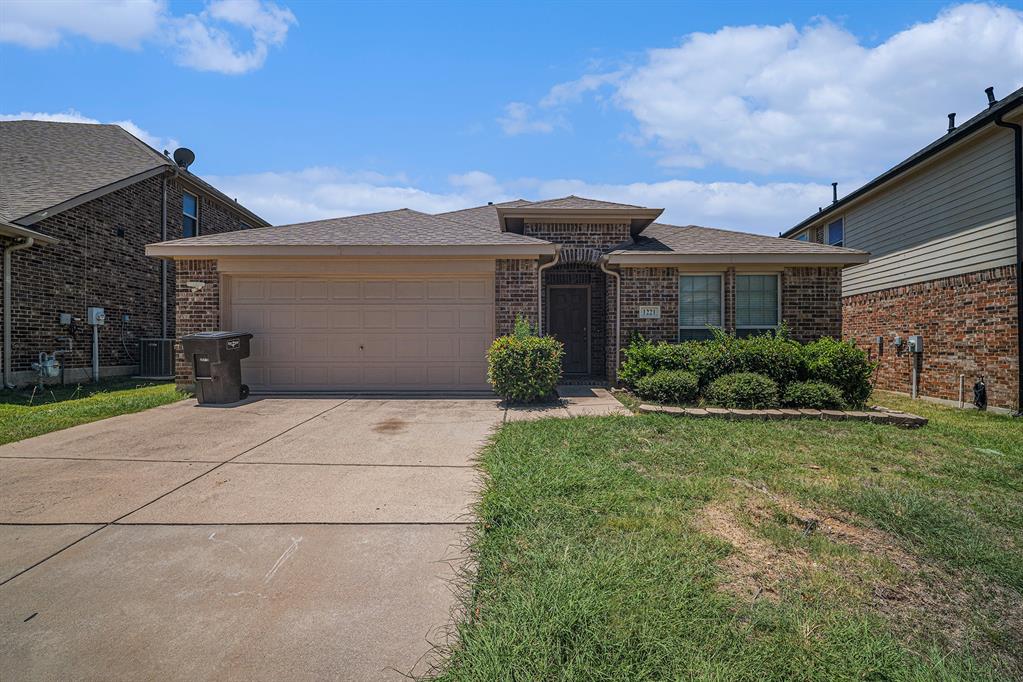 1221 Shalimar Drive