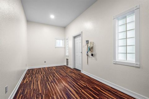 Tiny photo for 3804 Mattison Avenue, Fort Worth, TX 76107 (MLS # 21095448)