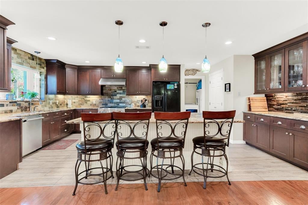 319 E Spring Valley Road