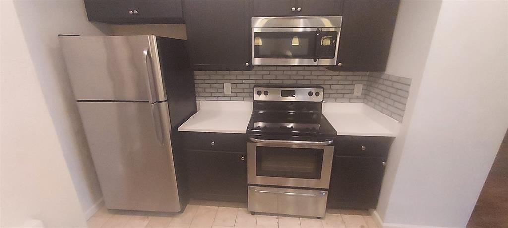 8601 Park Lane 735