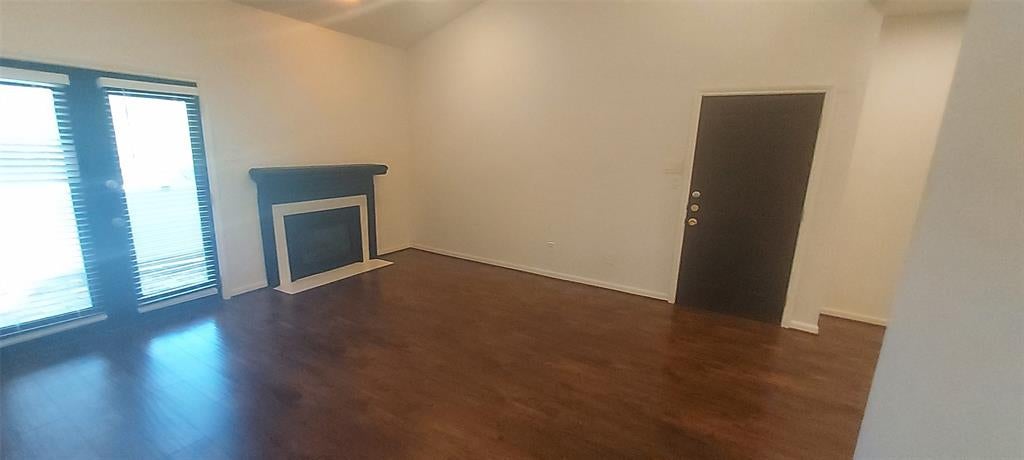8601 Park Lane 735