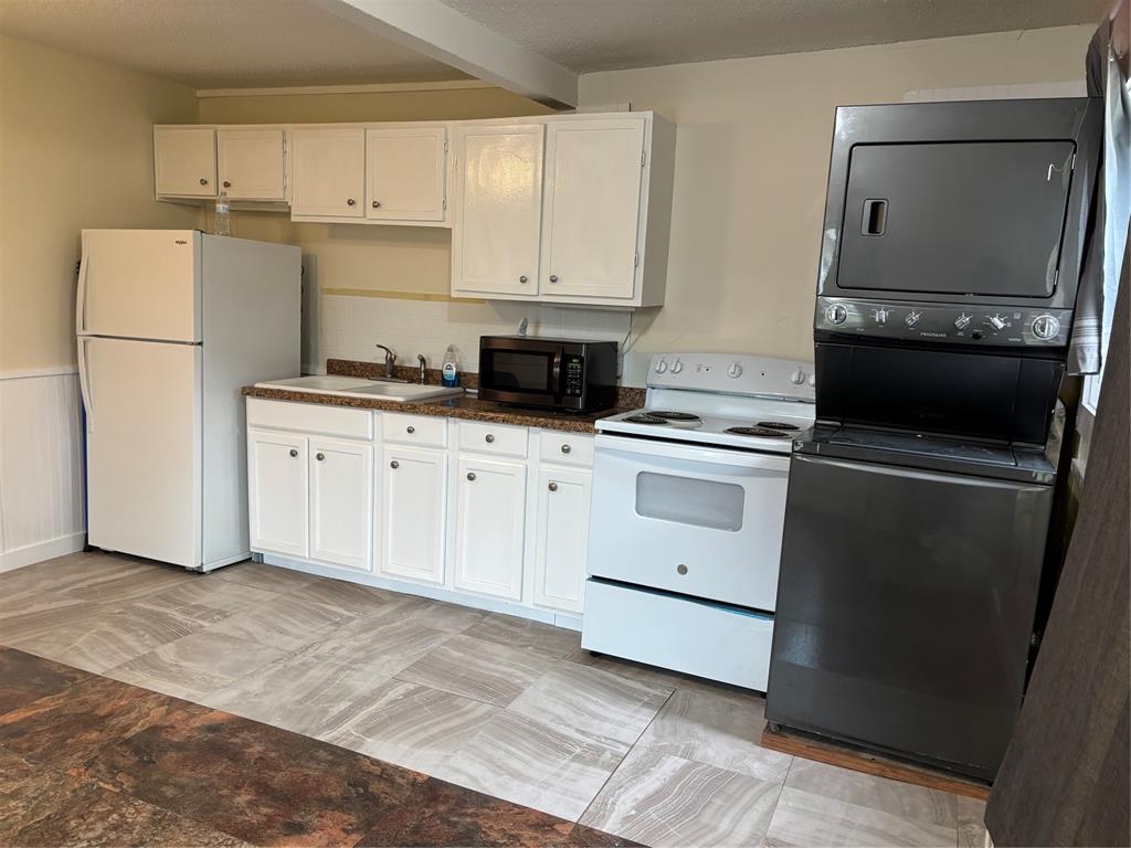 Convair Oaks Estates Add - Residential