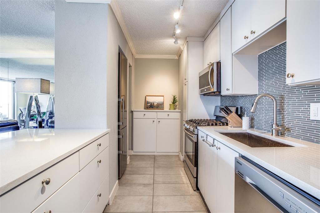 3883 Turtle Creek Boulevard 2208